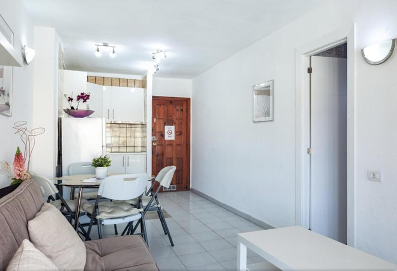 Ocean View Torre Del Sol Apartment อาโรนา ภายนอก รูปภาพ